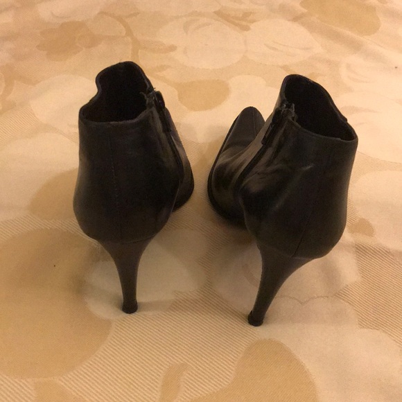 Kenneth Cole High Heel Ankle Boots - Picture 2 of 4